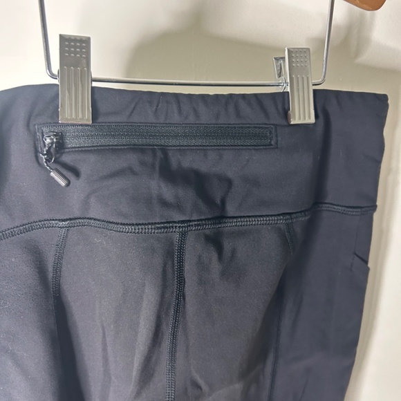 Lululemon workout capri leggings - Picture 3 of 4